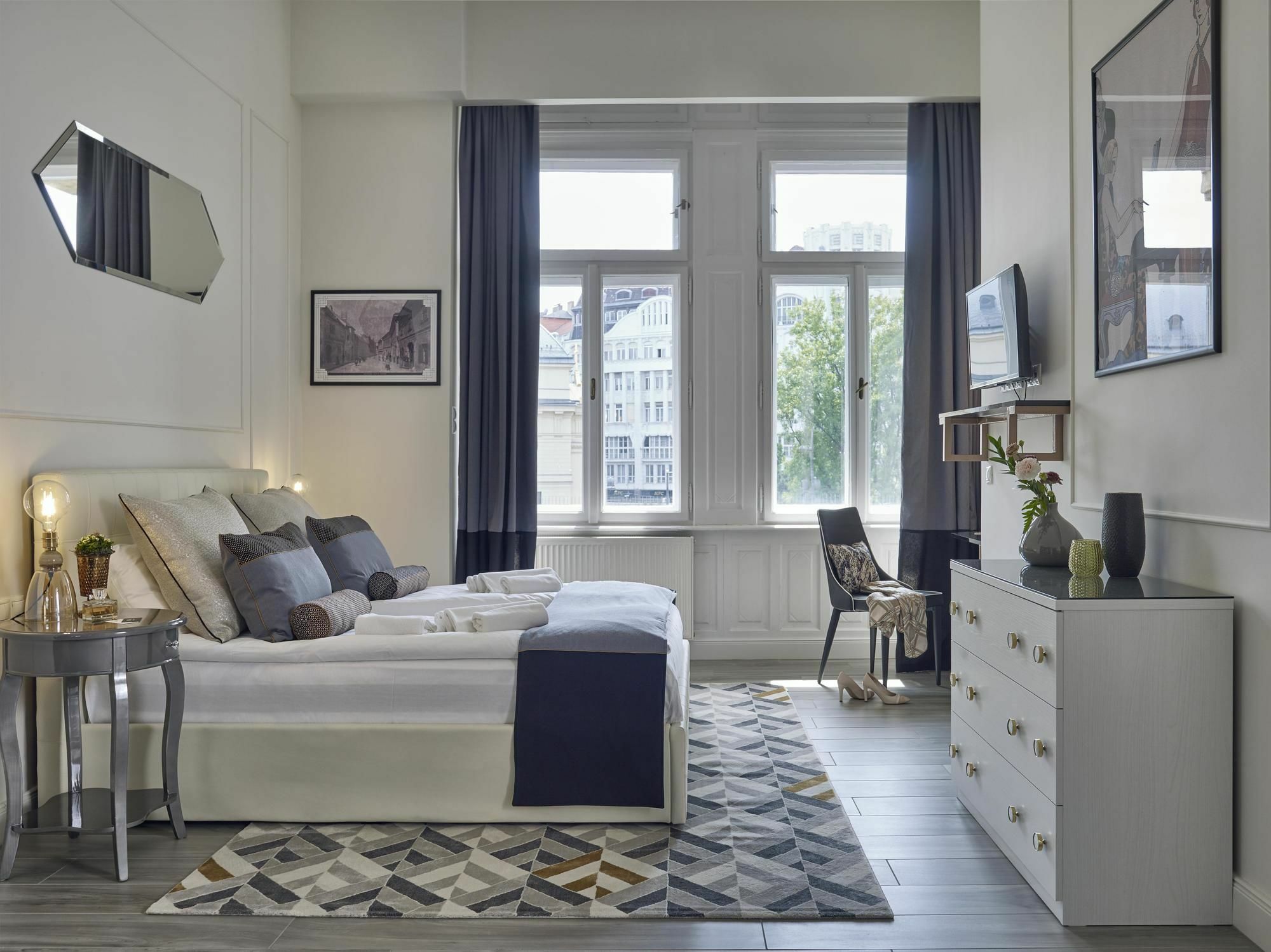 7Seasons Central Suites Budapest Extérieur photo
