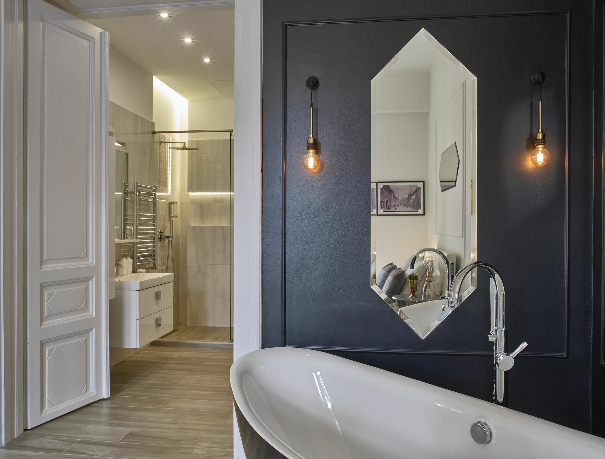 7Seasons Central Suites Budapest Extérieur photo